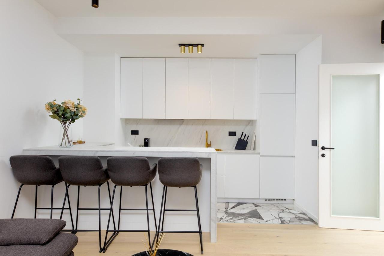 Luxury Haven In Zagreb Apartment Екстериор снимка