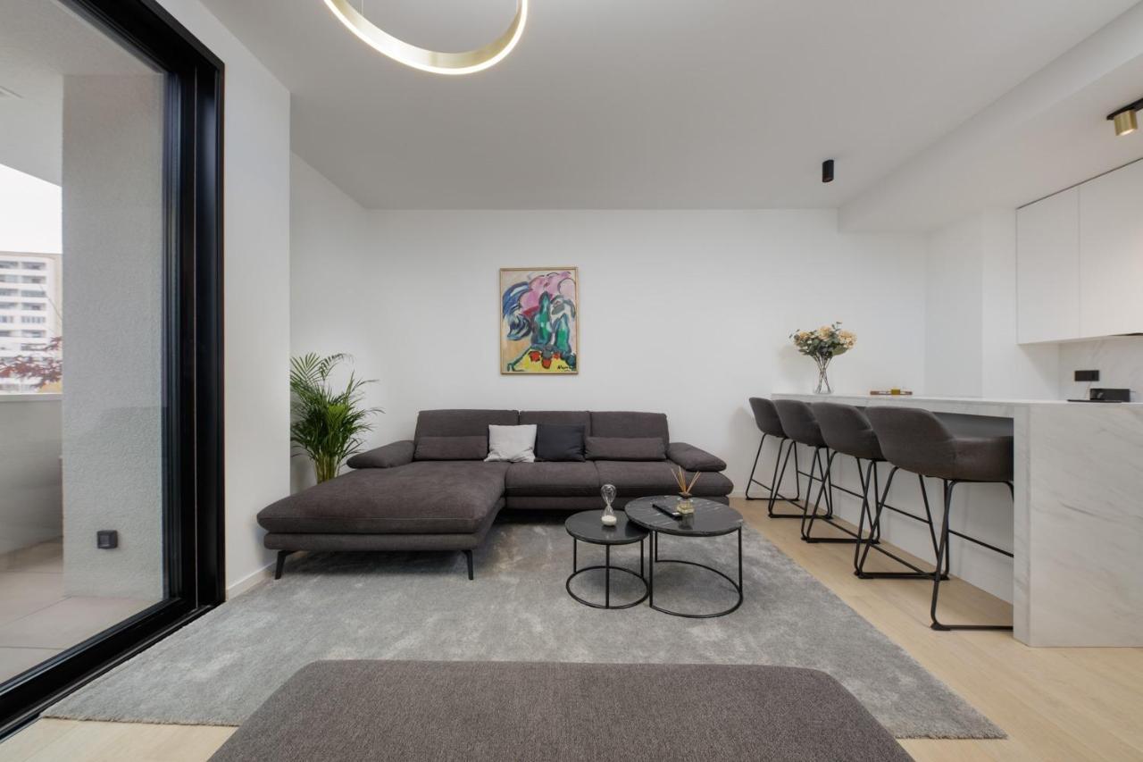 Luxury Haven In Zagreb Apartment Екстериор снимка